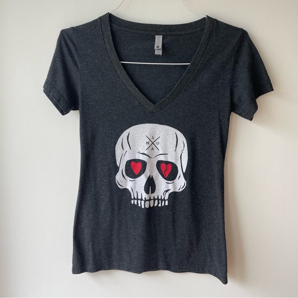 Dirty Coast NOLA Skull V-Neck Dark Grey T-Shirt Medium